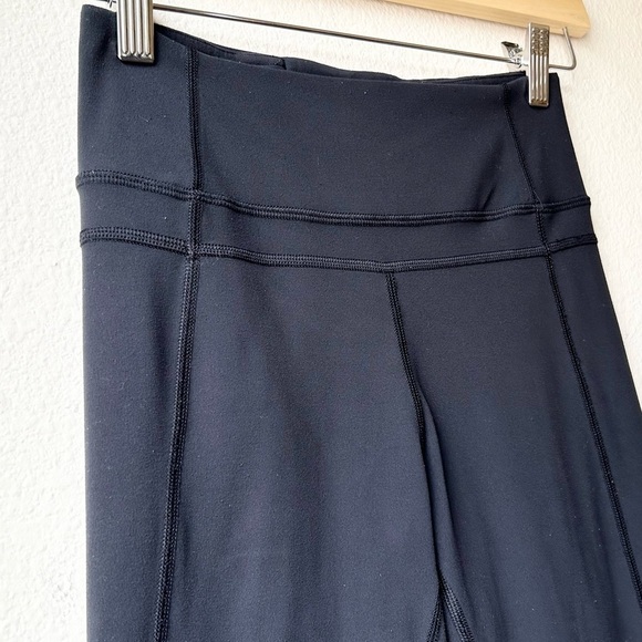 Lululemon Pushing Limits Crop (Nulu 21") Black Sz 4 - Picture 5 of 16